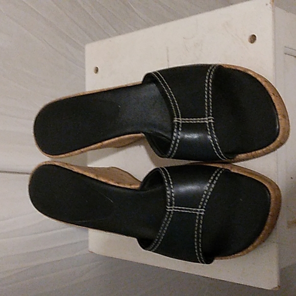 LOFT Shoes - 🌈6/$15 loft wedges